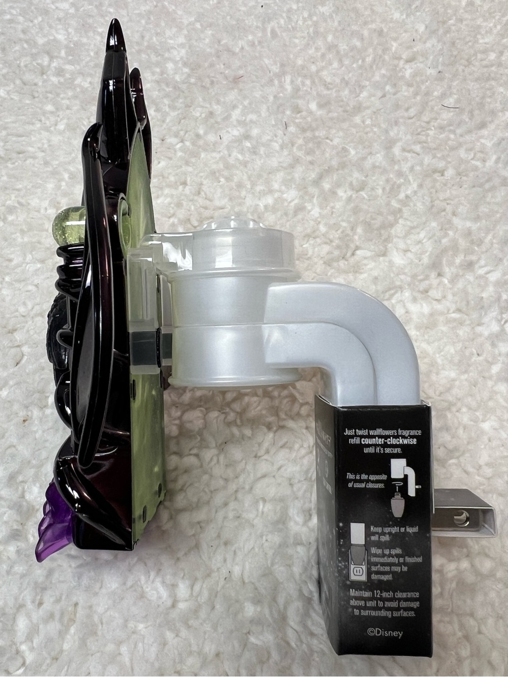 Bath & Body Works Disney "Villains" Wallflower Diffuser Light-up Night Light - Picture 6 of 12